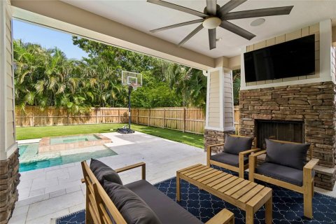Casa en alquiler en Tampa, Florida, 5 dormitorios, 238.76 m2 № 2284041 - foto 22