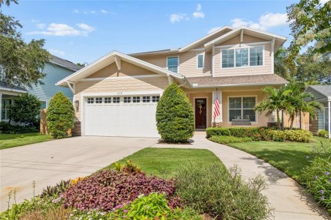 House in SOUTHERN PINES in Tampa, Florida 5 bedrooms, 238.76 sq.m. № 2284041