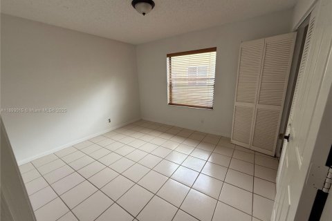 Villa ou maison à louer à Coral Springs, Floride: 3 chambres, 167.78 m2 № 1946479 - photo 8