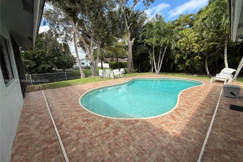 Villa ou maison à louer à Coral Springs, Floride: 3 chambres, 167.78 m2 № 1946479 - photo 15