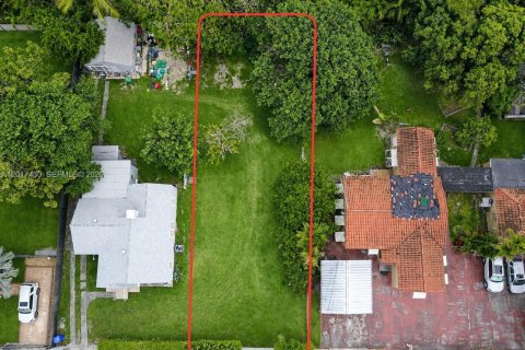 Commercial property in Miami, Florida № 2086113 - photo 2