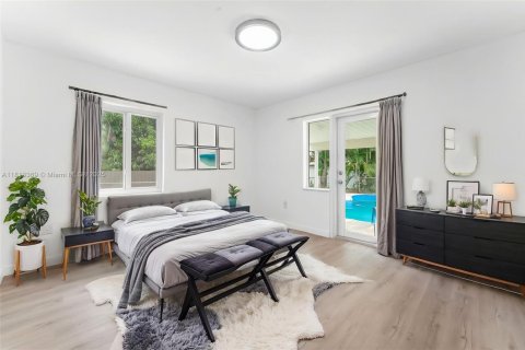 House in Miami Shores, Florida 4 bedrooms, 186.92 sq.m. № 1875339 - photo 5