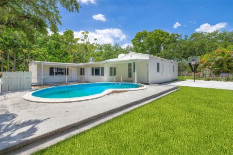 House in Miami Shores, Florida 4 bedrooms, 186.92 sq.m. № 1875339 - photo 10