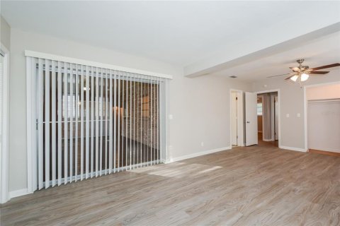 Casa en alquiler en Tampa, Florida, 3 dormitorios, 171.68 m2 № 1905909 - foto 2