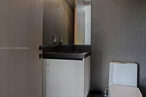 Villa ou maison à louer à Miami, Floride: 3 chambres, 276.85 m2 № 2059640 - photo 28