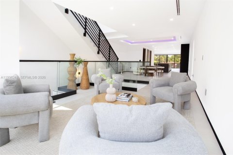 Villa ou maison à louer à Miami, Floride: 3 chambres, 276.85 m2 № 2059640 - photo 18