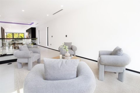 Villa ou maison à louer à Miami, Floride: 3 chambres, 276.85 m2 № 2059640 - photo 20