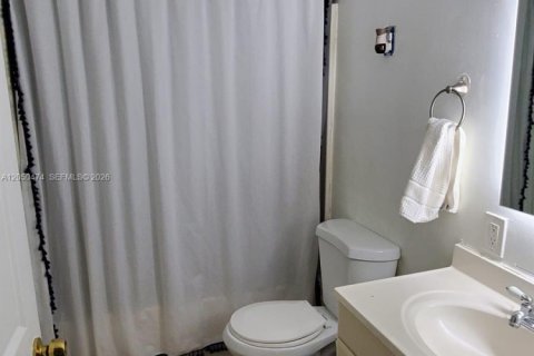 Apartment in Miami, Florida 2 bedrooms № 2244541 - photo 7