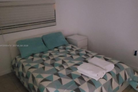 Apartment in Miami, Florida 2 bedrooms № 2244541 - photo 4