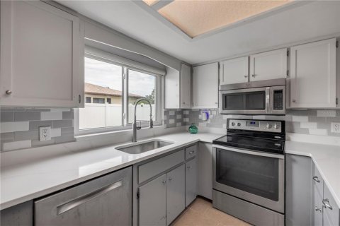 House in Edgewater, Florida 3 bedrooms, 120.96 sq.m. № 1853564 - photo 15