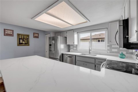 House in Edgewater, Florida 3 bedrooms, 120.96 sq.m. № 1853564 - photo 13
