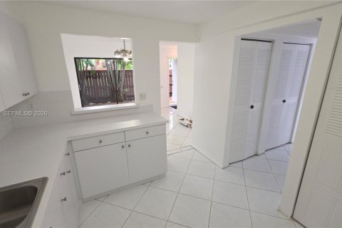Condo in Miami, Florida, 3 bedrooms № 2004508 - photo 6