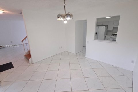 Condo in Miami, Florida, 3 bedrooms № 2004508 - photo 15