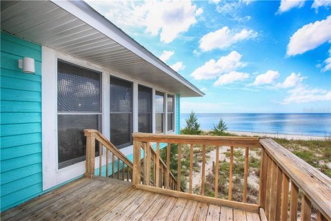 Villa ou maison à louer à Placida, Floride: 2 chambres, 123.75 m2 № 2298900 - photo 3