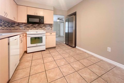 Apartment in Sarasota, Florida 3 bedrooms, 85.47 sq.m. № 2205378 - photo 7