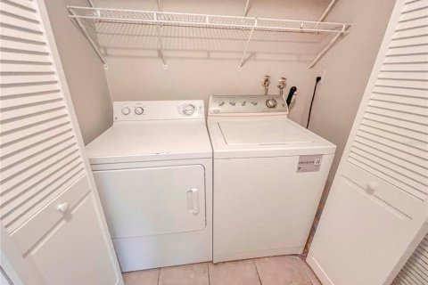 Apartment in Sarasota, Florida 3 bedrooms, 85.47 sq.m. № 2205378 - photo 14
