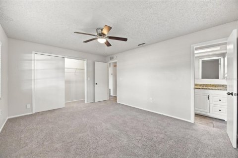 Villa ou maison à vendre à New Port Richey, Floride: 3 chambres, 148.18 m2 № 2349781 - photo 8