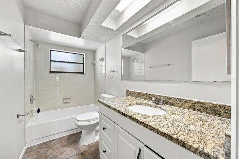 Villa ou maison à vendre à New Port Richey, Floride: 3 chambres, 148.18 m2 № 2349781 - photo 12