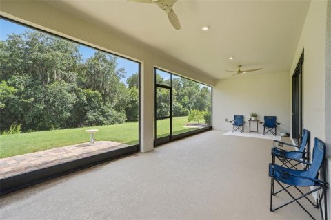 House in BELLALAGO in Kissimmee, Florida 4 bedrooms, 256.69 sq.m. № 2231904 - photo 27