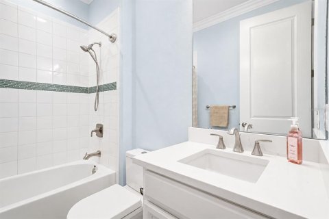 House in BELLALAGO in Kissimmee, Florida 4 bedrooms, 256.69 sq.m. № 2231904 - photo 20