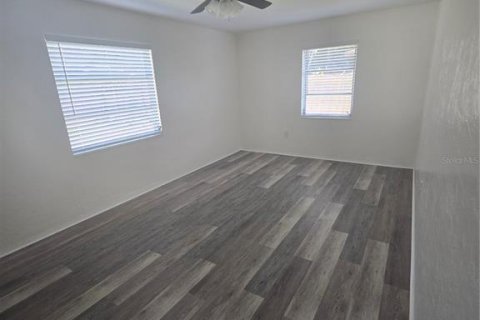 Villa ou maison à louer à Saint Petersburg, Floride: 2 chambres, 100.33 m2 № 2388512 - photo 14