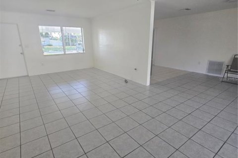 Villa ou maison à louer à Saint Petersburg, Floride: 2 chambres, 100.33 m2 № 2388512 - photo 10