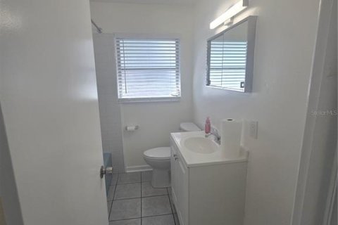 Villa ou maison à louer à Saint Petersburg, Floride: 2 chambres, 100.33 m2 № 2388512 - photo 11
