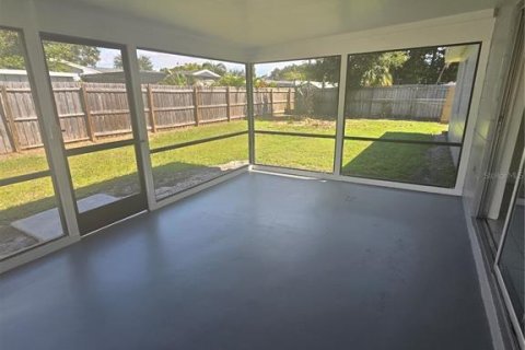 Villa ou maison à louer à Saint Petersburg, Floride: 2 chambres, 100.33 m2 № 2388512 - photo 18
