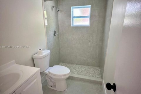 Casa en alquiler en Margate, Florida, 3 dormitorios, 121.33 m2 № 2031096 - foto 9