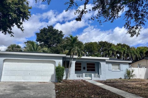 Casa en Margate, Florida 3 dormitorios, 121.33 m2 № 2031096