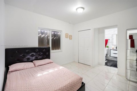 Villa ou maison à vendre à Miami, Floride: 4 chambres, 140.1 m2 № 1896374 - photo 10