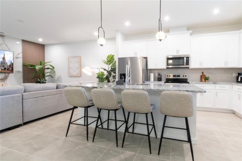 Adosado en venta en Kissimmee, Florida, 4 dormitorios, 205.04 m2 № 2212894 - foto 11