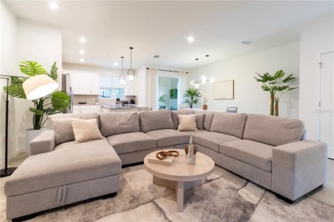 Adosado en venta en Kissimmee, Florida, 4 dormitorios, 205.04 m2 № 2212894 - foto 5