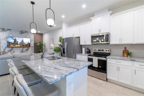 Adosado en venta en Kissimmee, Florida, 4 dormitorios, 205.04 m2 № 2212894 - foto 7