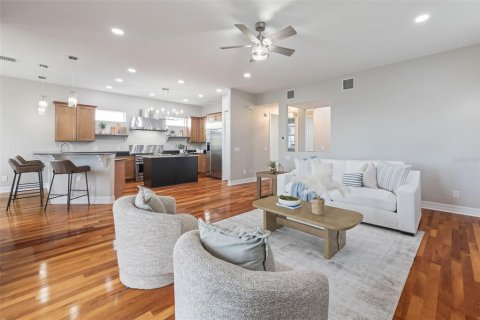 Casa en venta en Apollo Beach, Florida, 3 dormitorios, 287.63 m2 № 2150726 - foto 23