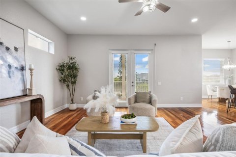 Casa en venta en Apollo Beach, Florida, 3 dormitorios, 287.63 m2 № 2150726 - foto 22
