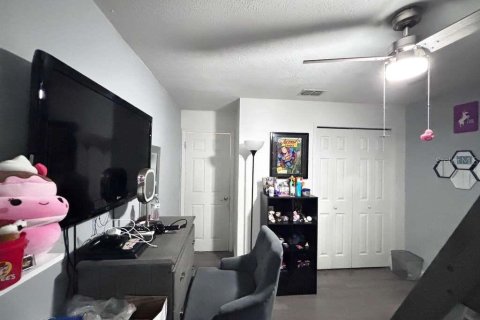 House in Orlando, Florida 3 bedrooms, 130.53 sq.m. № 2111572 - photo 19