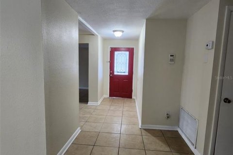 House in Orlando, Florida 3 bedrooms, 113.34 sq.m. № 1564019 - photo 10