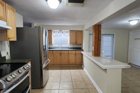 House in Orlando, Florida 3 bedrooms, 113.34 sq.m. № 1564019 - photo 6