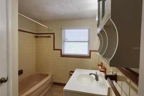 House in Orlando, Florida 3 bedrooms, 113.34 sq.m. № 1564019 - photo 16