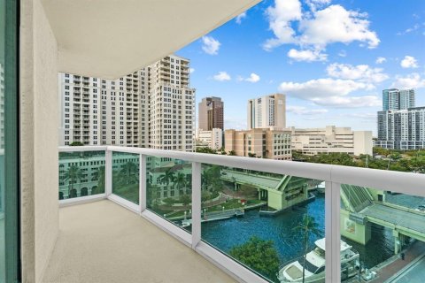 Condo in Fort Lauderdale, Florida, 3 bedrooms № 2266025 - photo 14