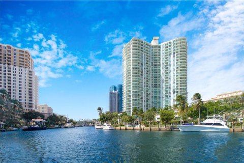 Condo in Fort Lauderdale, Florida, 3 bedrooms № 2266025 - photo 23