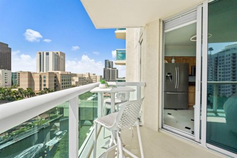 Condo in Fort Lauderdale, Florida, 3 bedrooms № 2266025 - photo 7