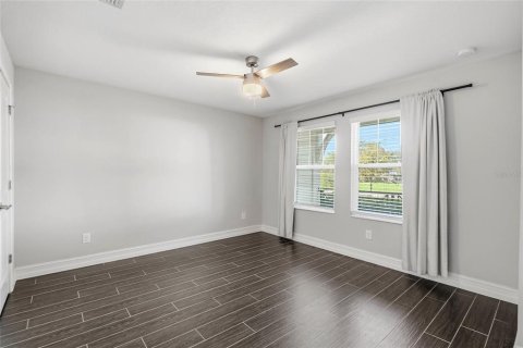 Touwnhouse à louer à Tampa, Floride: 3 chambres, 205.31 m2 № 2156517 - photo 5
