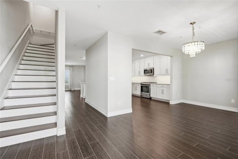 Touwnhouse à louer à Tampa, Floride: 3 chambres, 205.31 m2 № 2156517 - photo 18