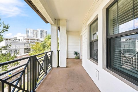 Touwnhouse à louer à Tampa, Floride: 3 chambres, 205.31 m2 № 2156517 - photo 17