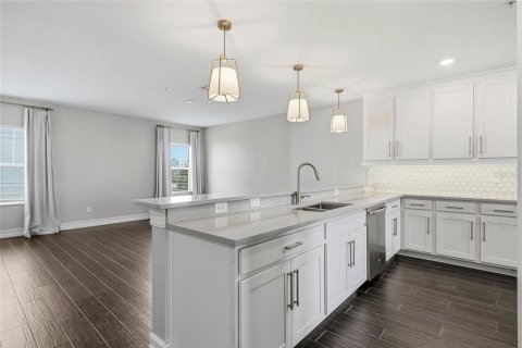 Touwnhouse à louer à Tampa, Floride: 3 chambres, 205.31 m2 № 2156517 - photo 11