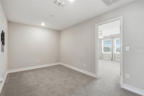 Touwnhouse à louer à Tampa, Floride: 3 chambres, 205.31 m2 № 2156517 - photo 19
