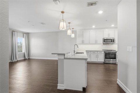 Touwnhouse à louer à Tampa, Floride: 3 chambres, 205.31 m2 № 2156517 - photo 8