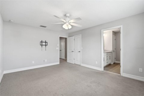 Touwnhouse à louer à Tampa, Floride: 3 chambres, 205.31 m2 № 2156517 - photo 26